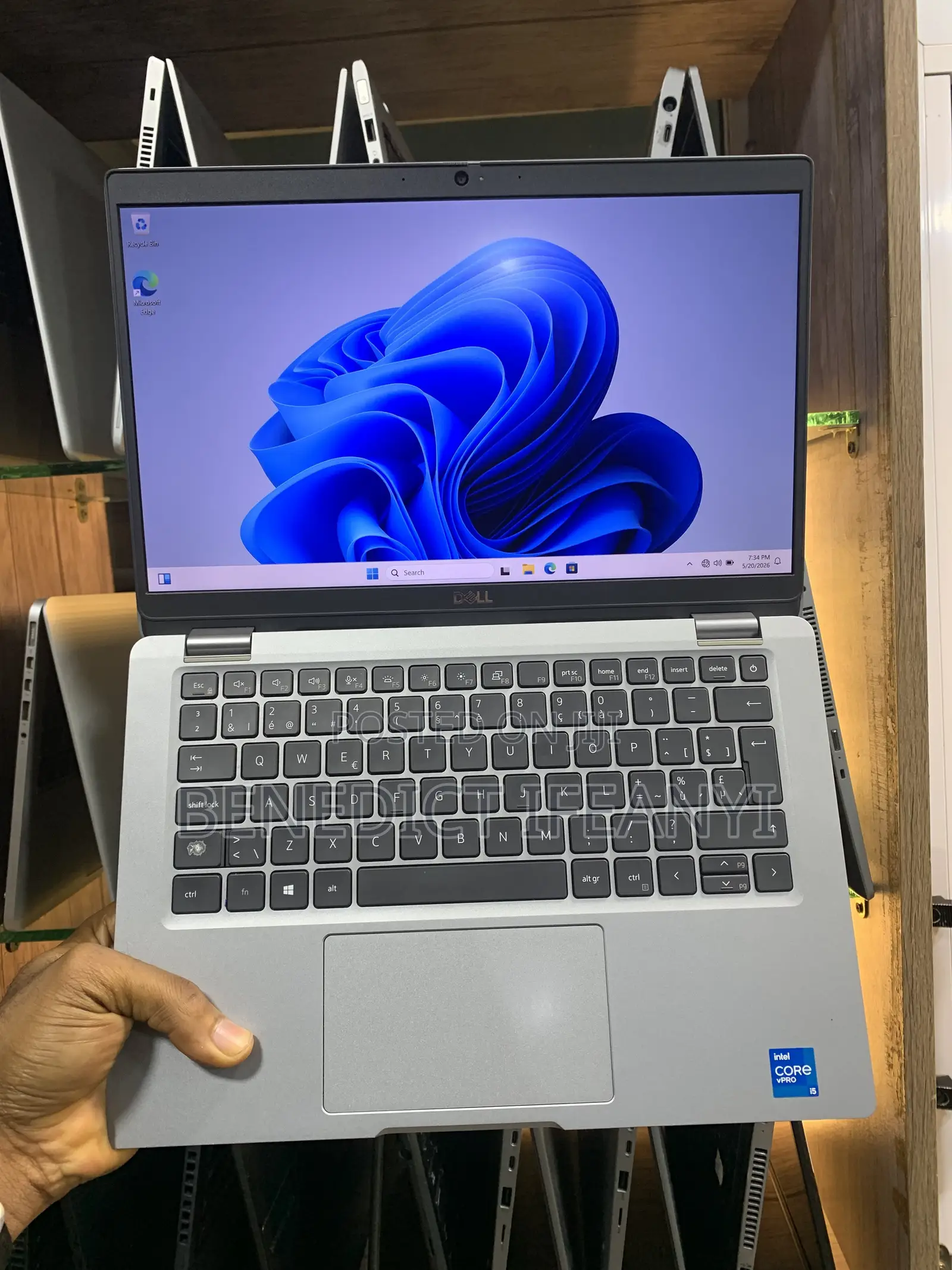 Laptop Dell Latitude 5320 8GB Intel Core i5 SSD 256GB
