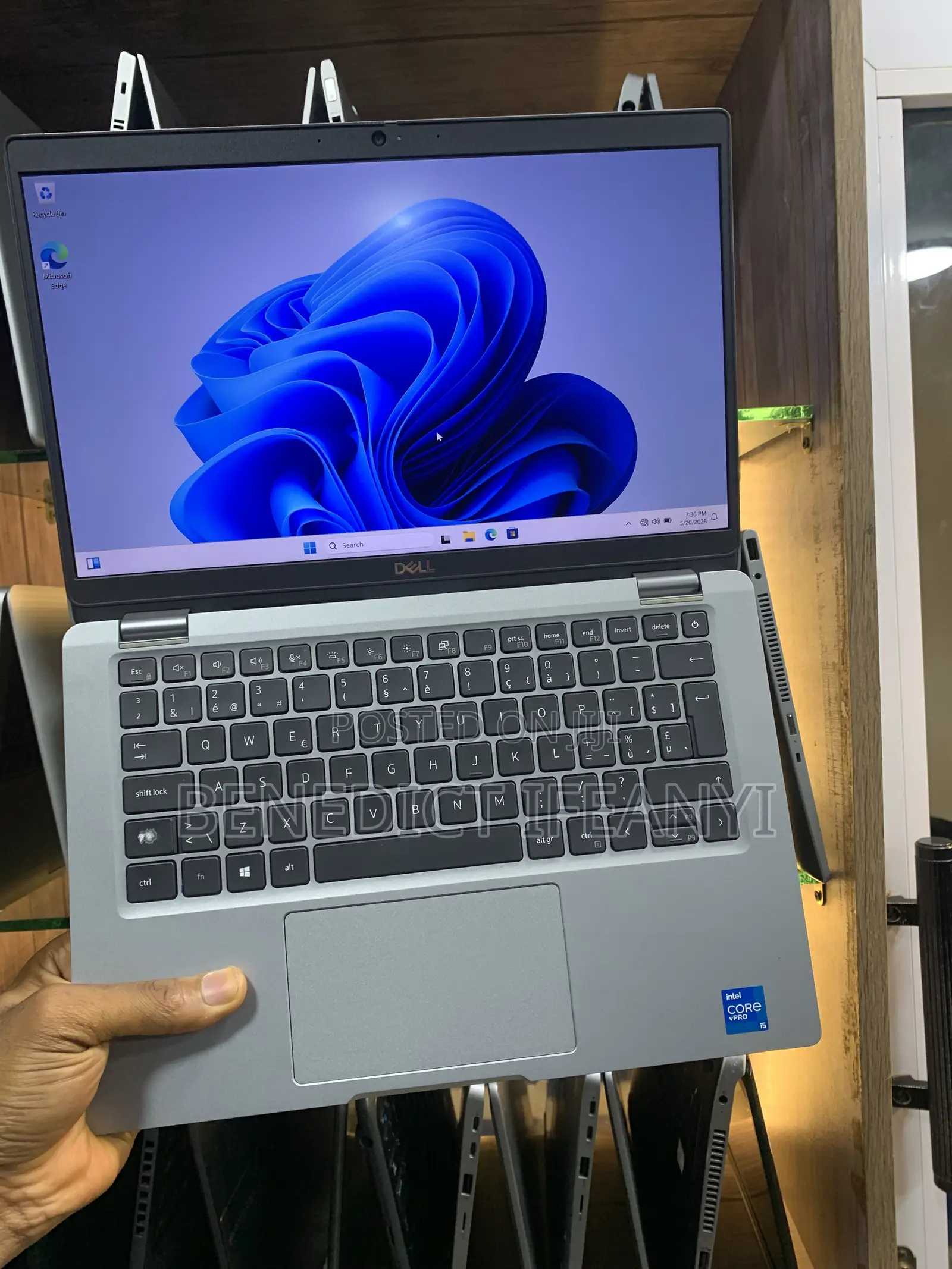 Laptop Dell Latitude 5320 8GB Intel Core i5 SSD 256GB