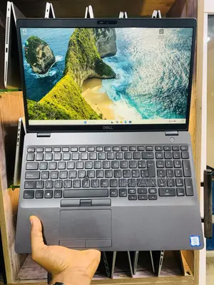 Laptop Dell Latitude 5501 8GB Intel Core i7 SSD 256GB