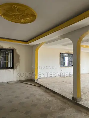 5bdrm House in Abrepo, Kumasi Metropolitan for sale