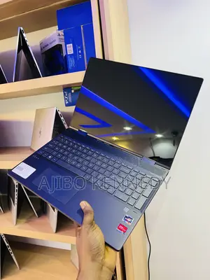 Laptop HP Envy 15 16GB AMD Ryzen 7 SSD 256GB