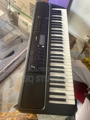 Yamaha PSR-E383 Electronic Keyboard