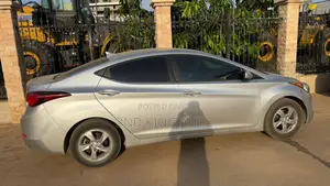 Hyundai Elantra SE 4dr Sedan (1.8L 4cyl 6A) 2014 Silver