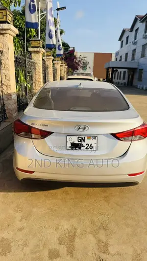 Hyundai Elantra SE 4dr Sedan (1.8L 4cyl 6A) 2014 Silver