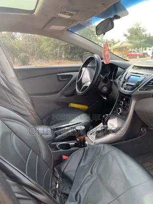 Hyundai Elantra SE 4dr Sedan (1.8L 4cyl 6M) 2014 Gray