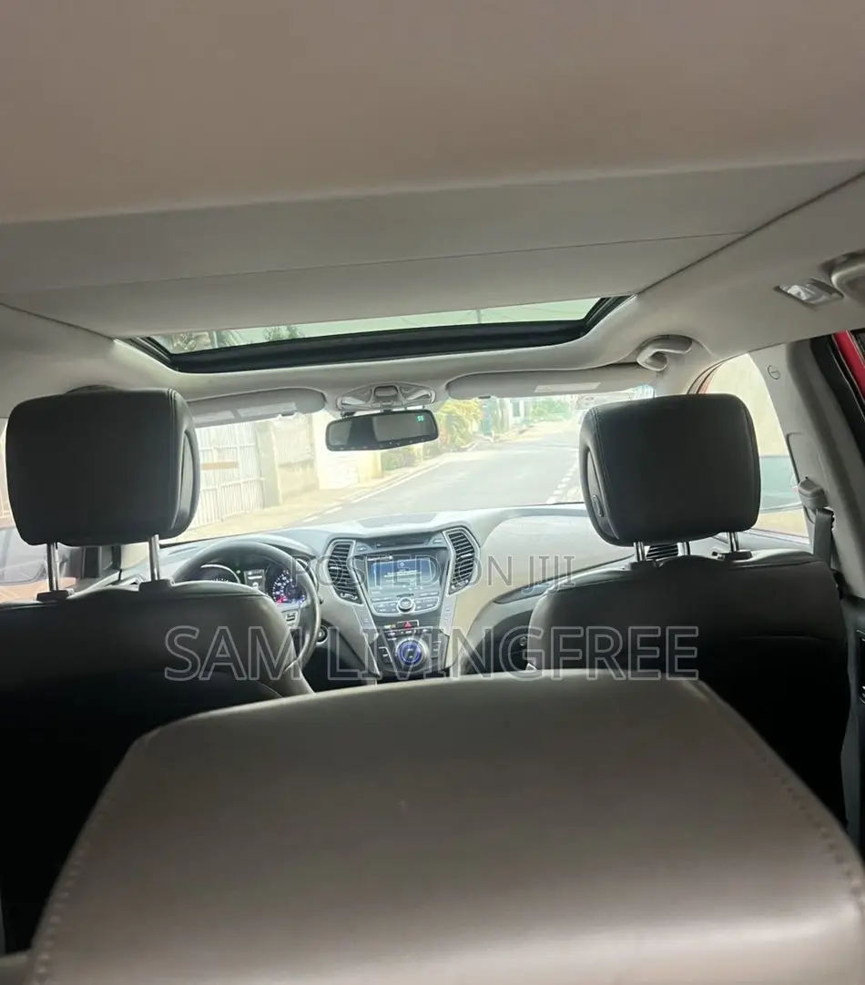 Hyundai Santa Fe 2014 Red