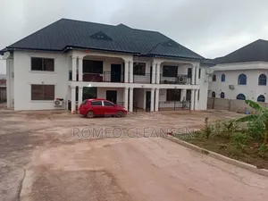 10bdrm Duplex in Kuwait, Kumasi Metropolitan for sale