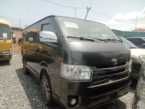 Toyota HiAce 2014 Grey