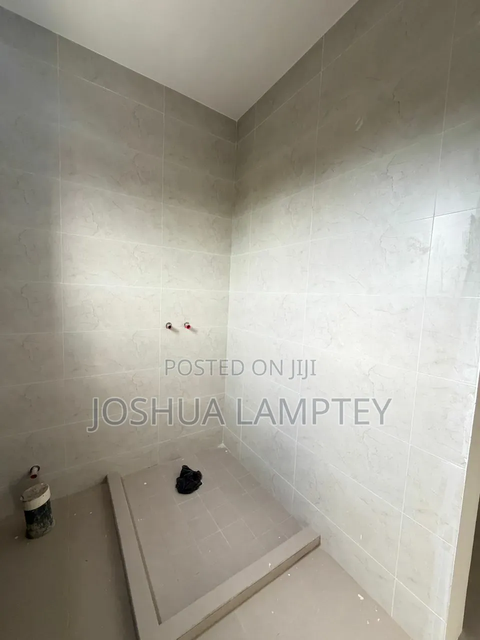 3bdrm House in Ashongman Estate, Police Station for sale