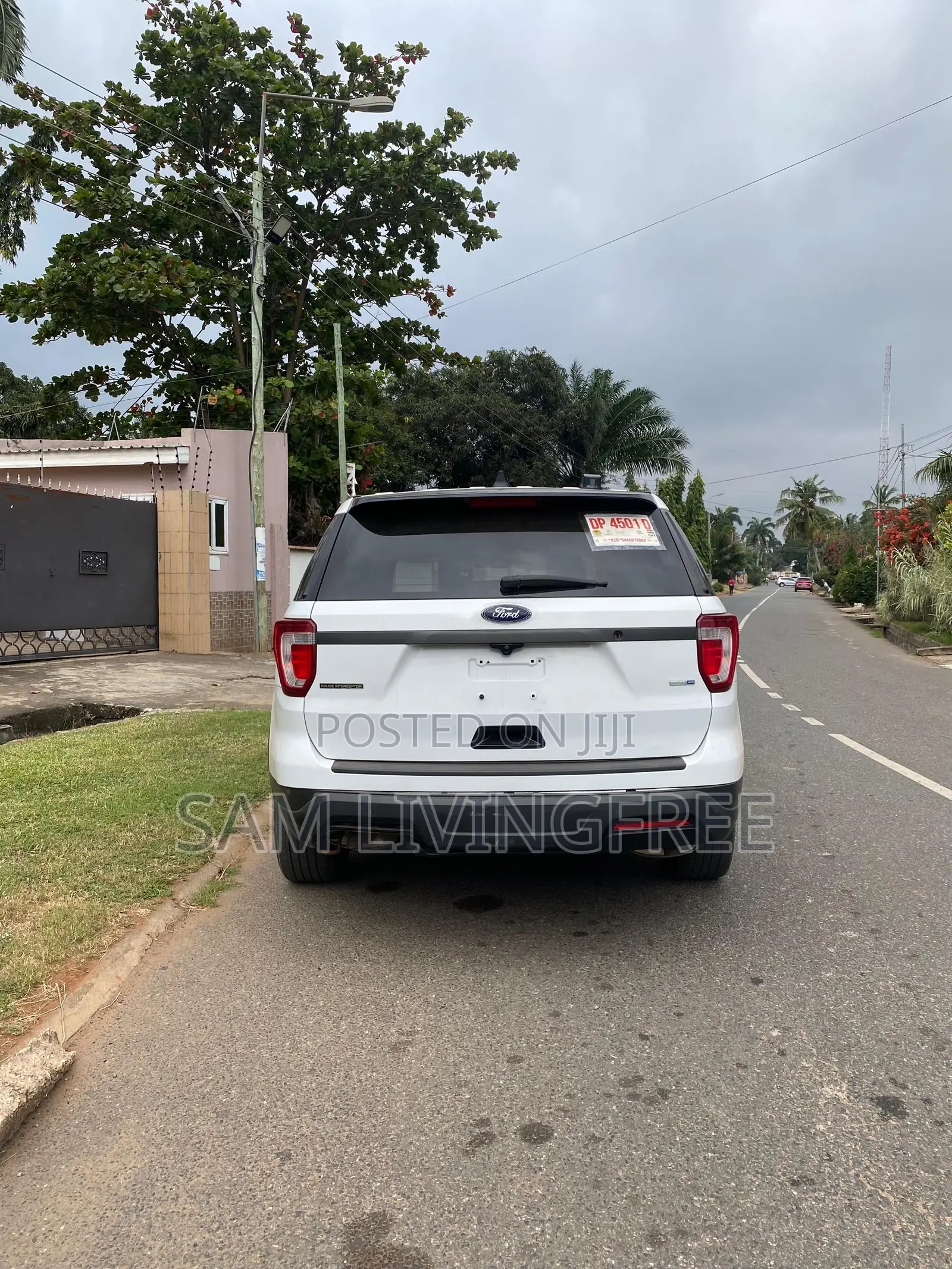 Ford Explorer Base AWD 2019 White