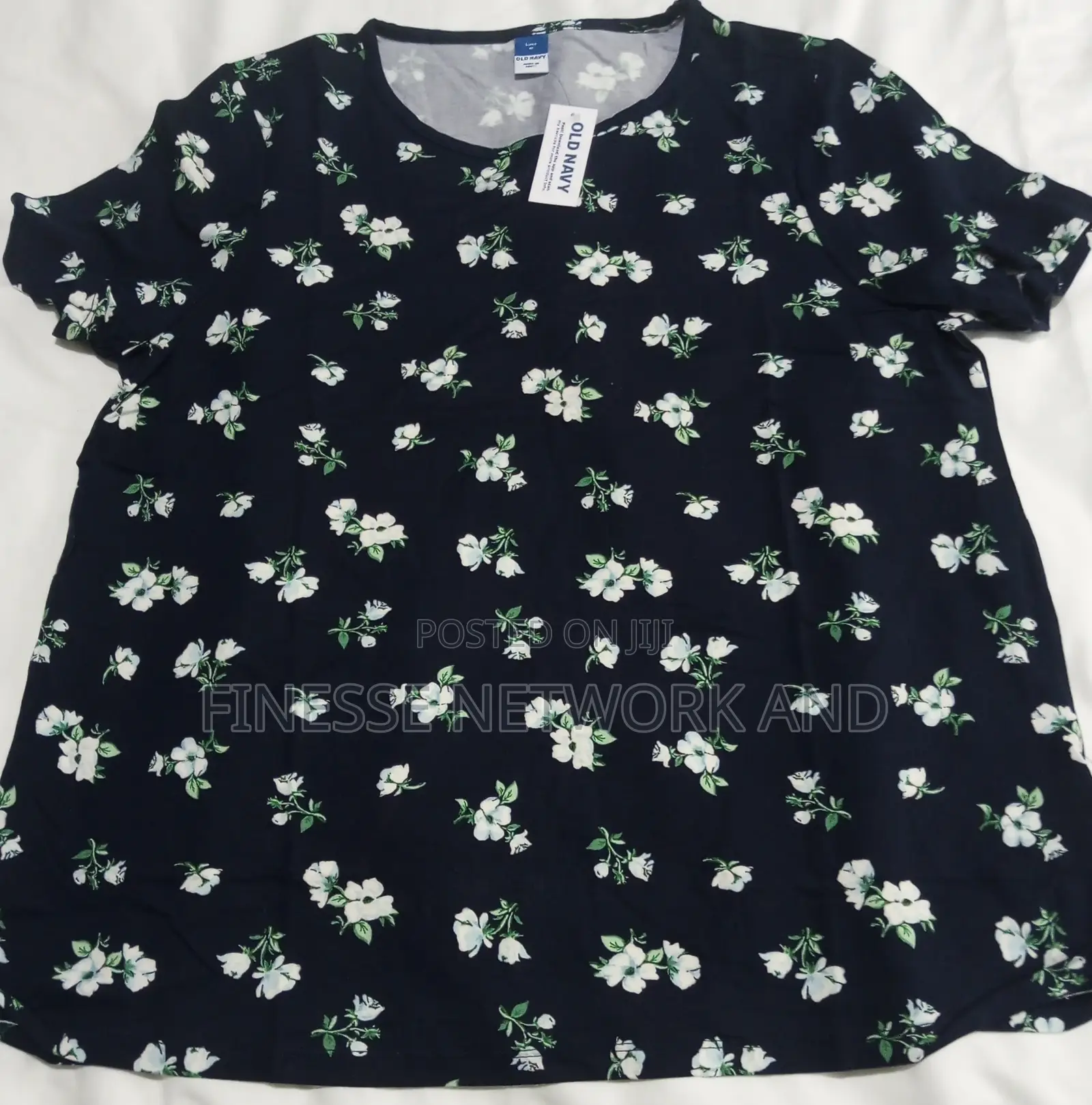 Cute Shirt With Flowers