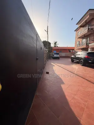 3bdrm Apartment in West Hills Mall Area for rent