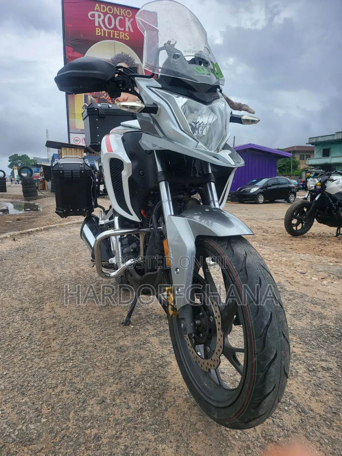 Honda CB 2022 Silver