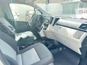 Toyota HiAce 2025 White