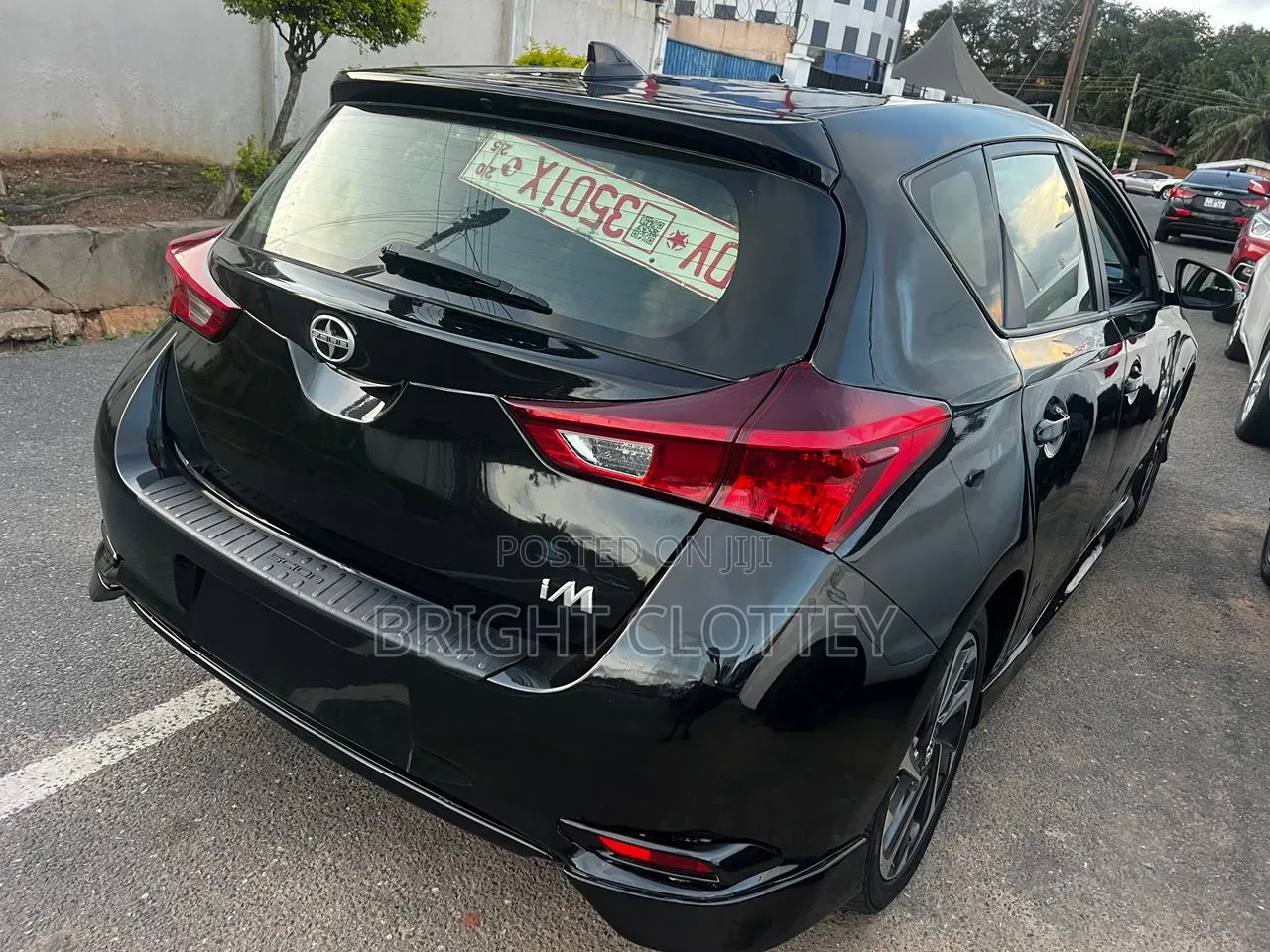 Scion iM Base 2016 Black
