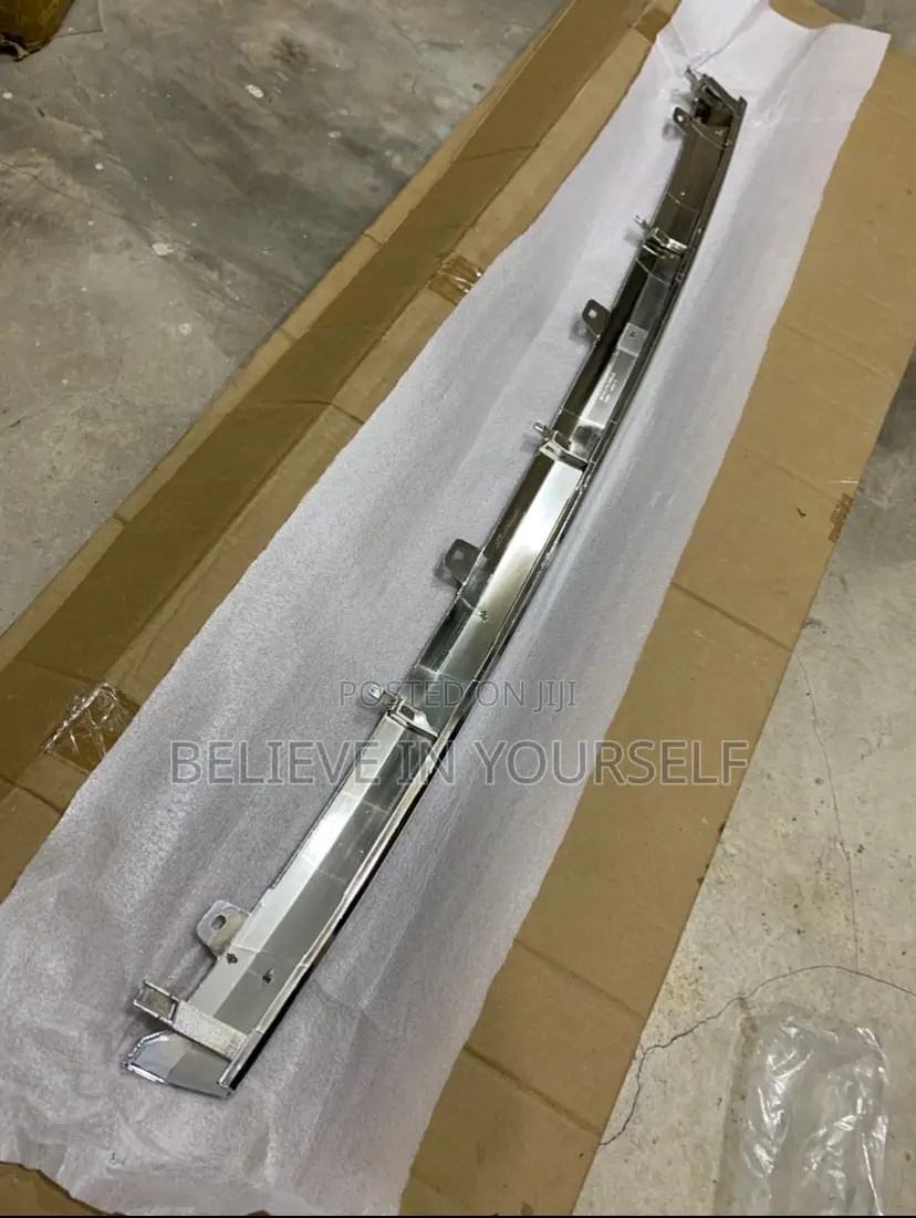 Honda CRV 2023 2024 2025 Grille Chrome