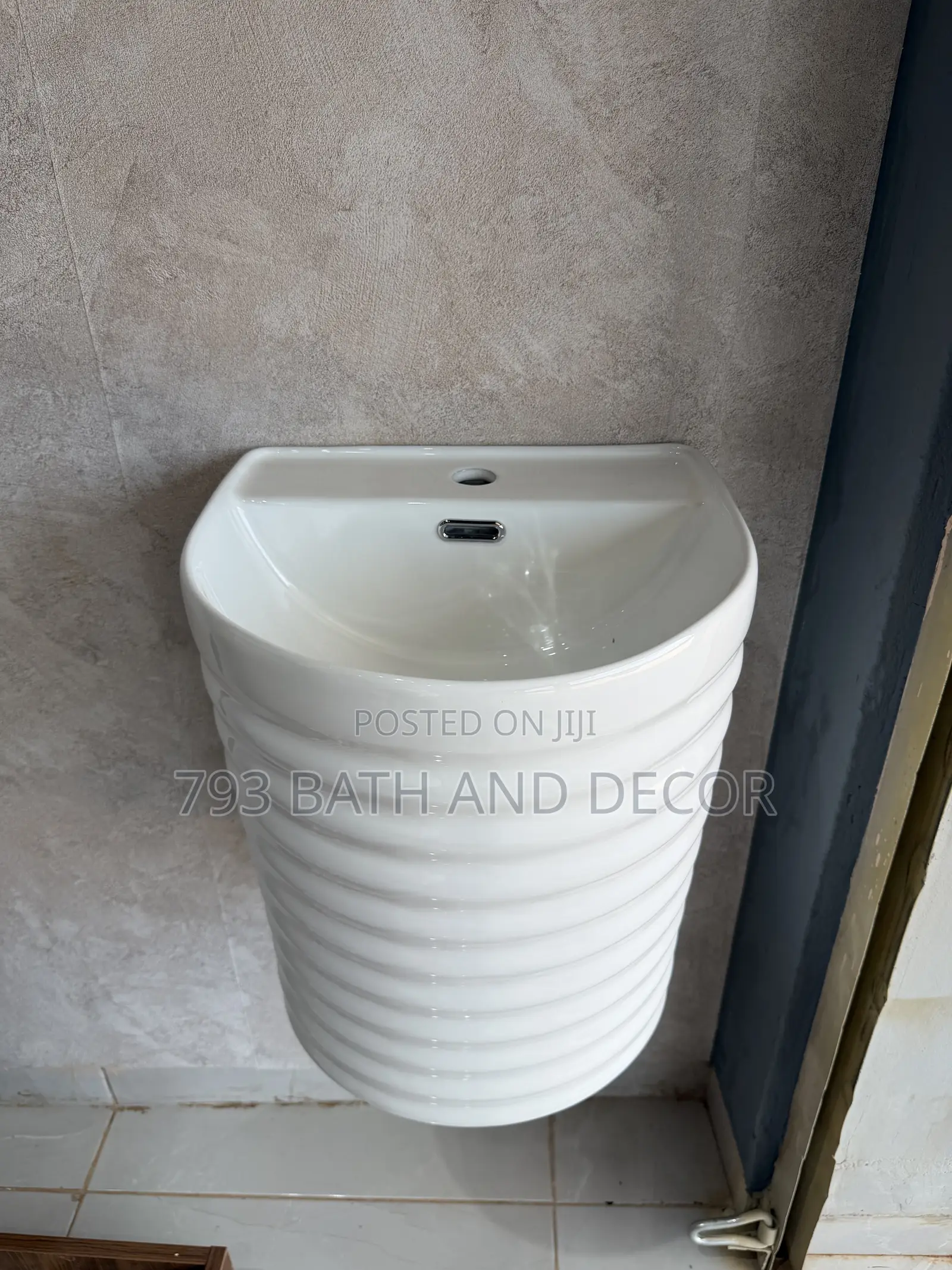 Wall Hung Basin