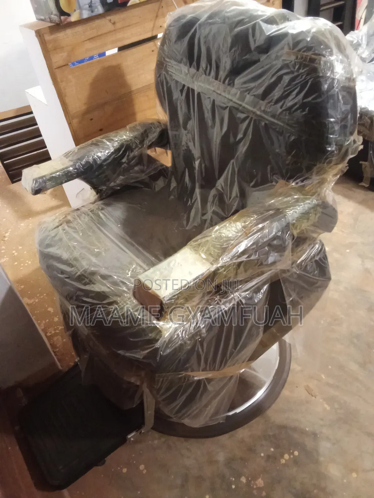 L Shape Sofa and Barbering Seat for Sale at Affordable Price
