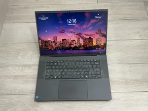 Laptop Dell Precision 5680 64GB Intel Core i9 SSD 2T