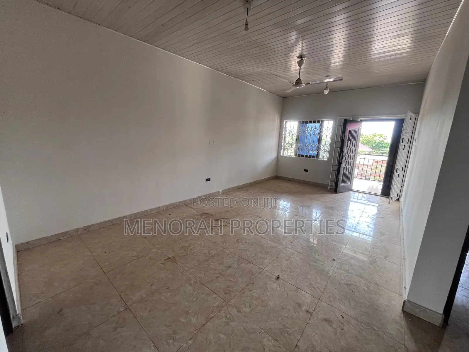 2bdrm Apartment in Adenta Amrahia for rent