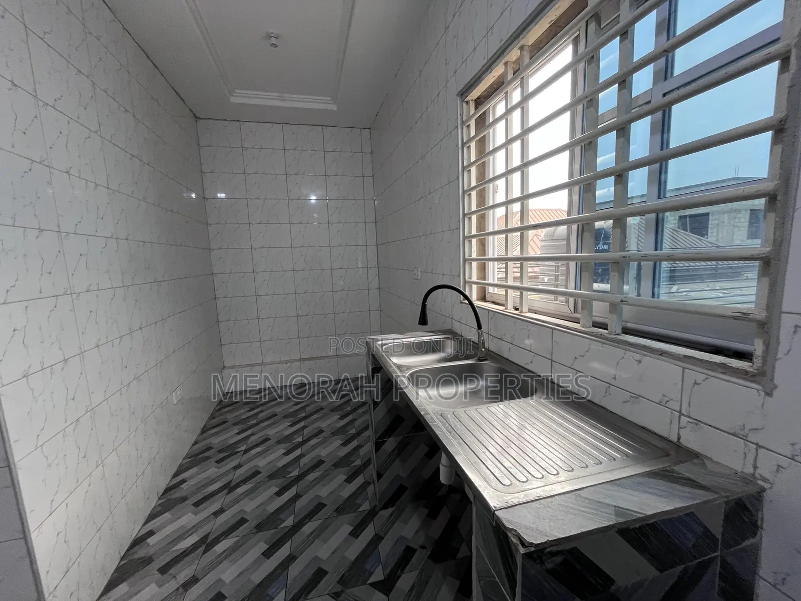 2bdrm Apartment in Adenta, Commandos for rent
