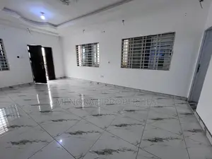 2bdrm Apartment in Adenta, Commandos for rent