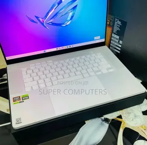New Laptop Asus ROG Zephyrus G16 32GB AMD Ryzen 9 SSD 1T