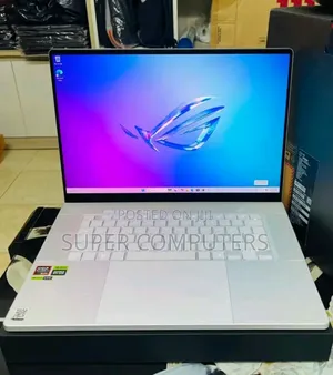 New Laptop Asus ROG Zephyrus G16 32GB AMD Ryzen 9 SSD 1T
