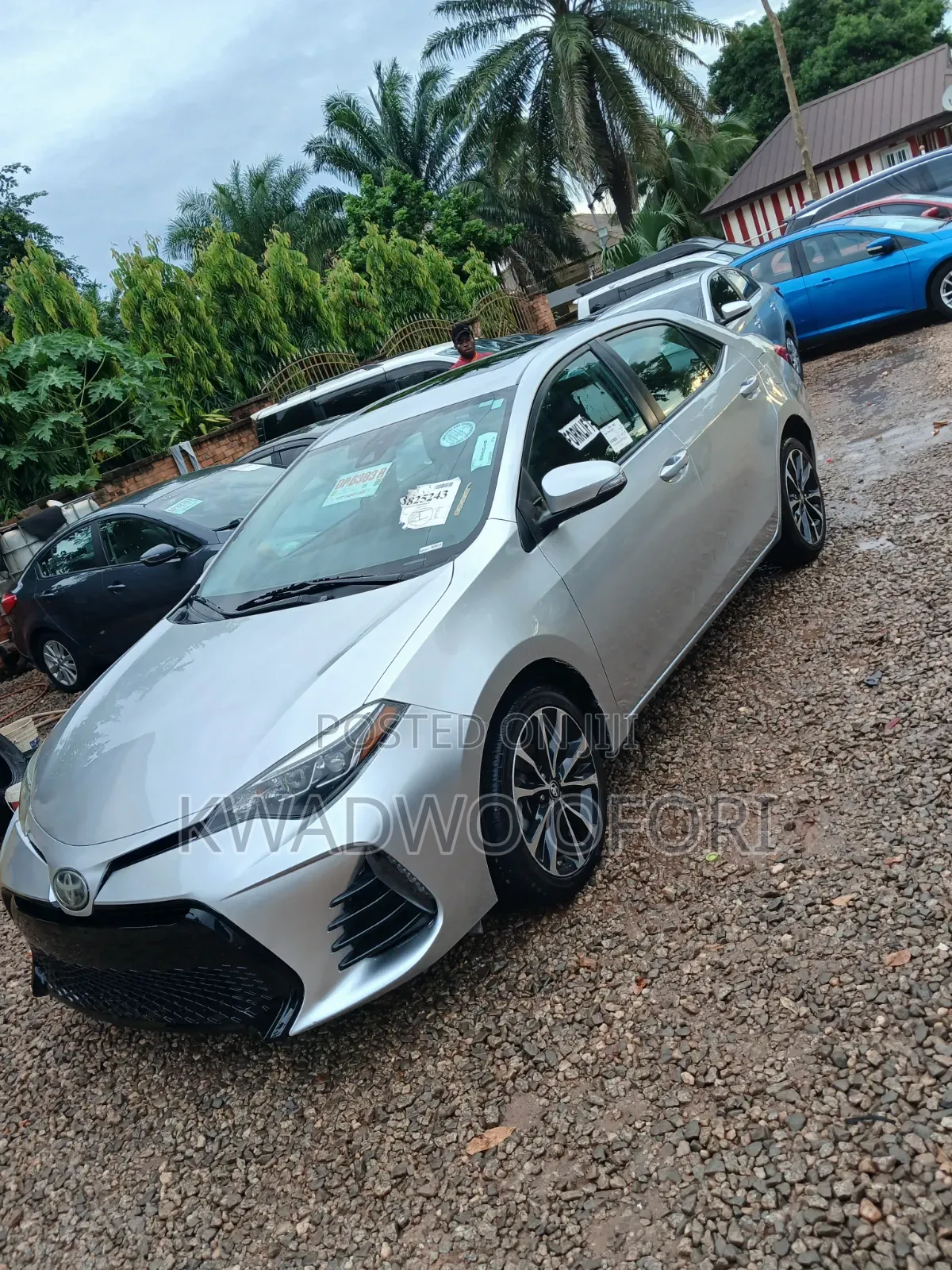 Toyota Corolla XSE 4dr Sedan (1.8L 4cyl CVT) 2017 Silver