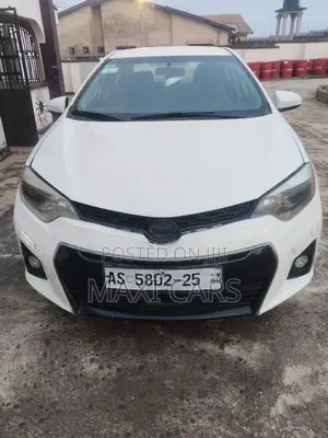Toyota Corolla 2016 White