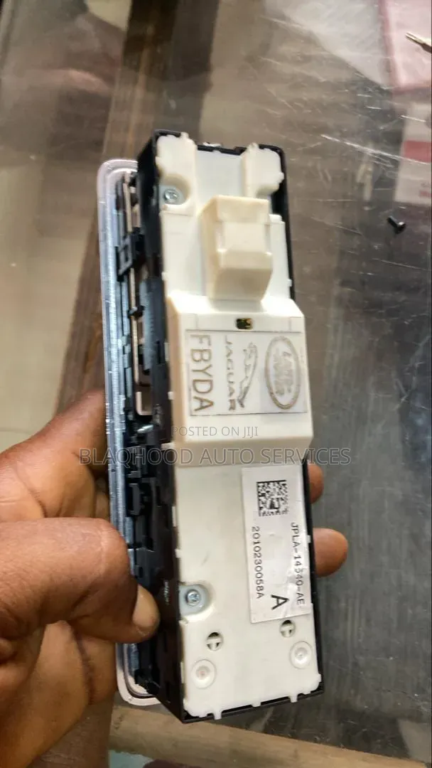 Range Rover Sports 2018-2022 Brand New Window Switch Control Available