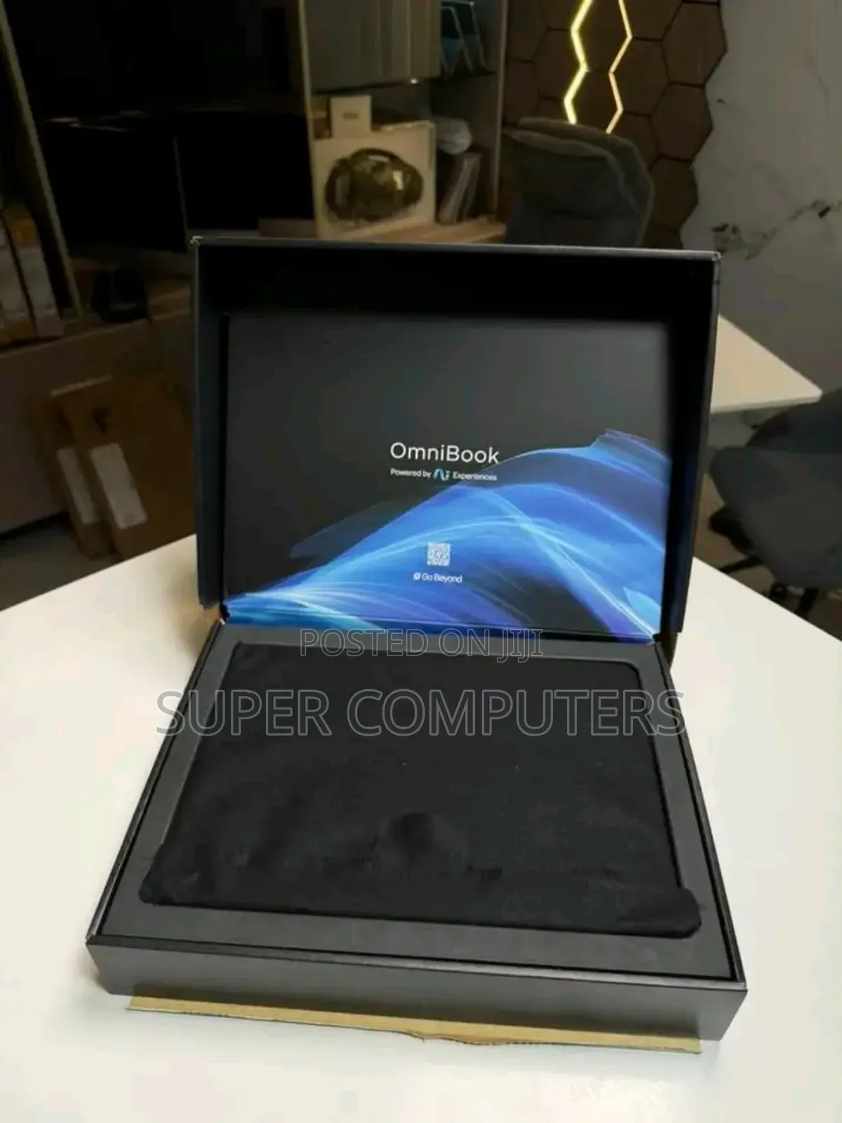 New Laptop HP OmniBook Ultra Flip 14" 32GB Intel Core Ultra 7 SSD 1T