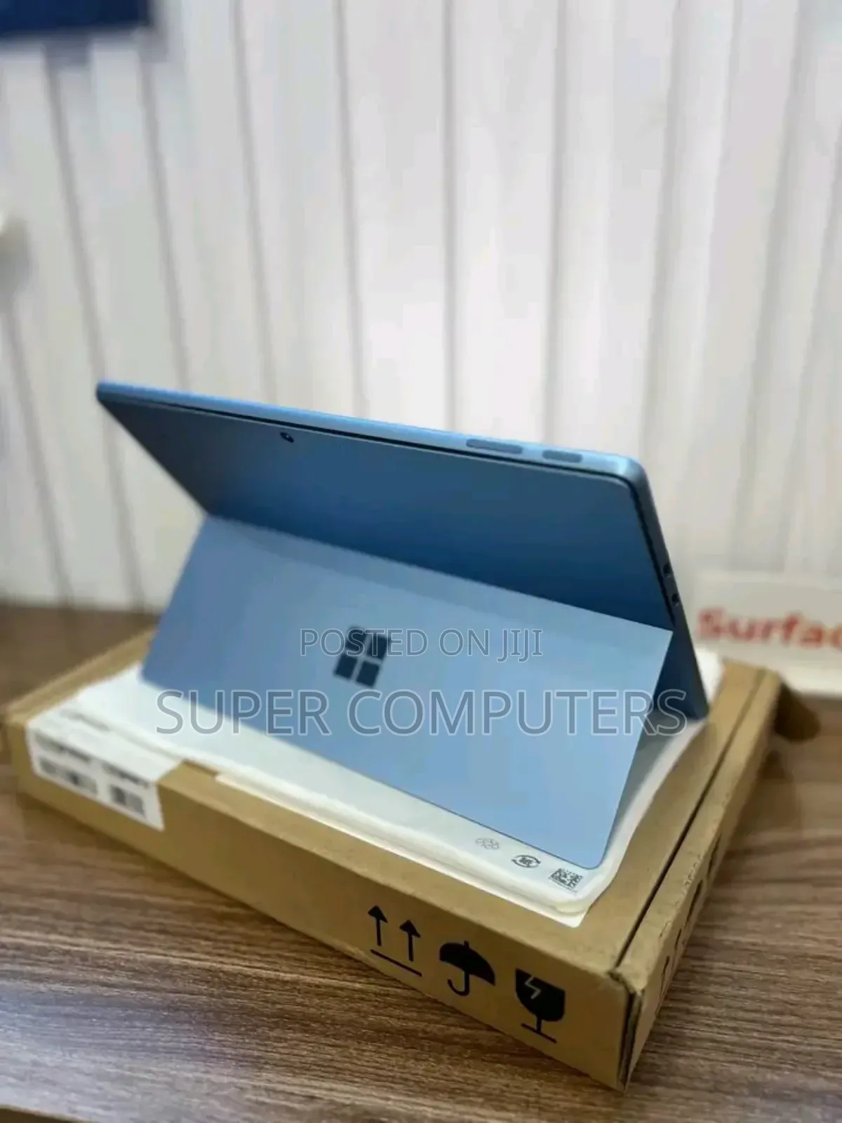 New Microsoft Surface Pro 11th Edition, a Copilot+ PC 16GB SSD 512GB