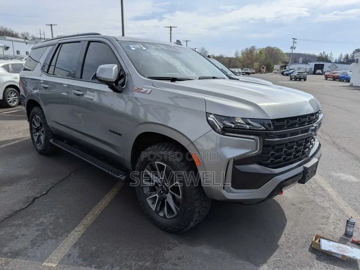Chevrolet Tahoe Z71 4WD 2023 Gray