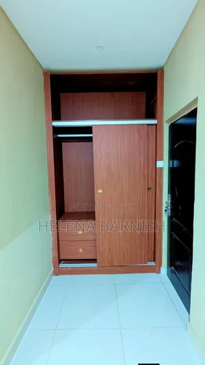 3bdrm House in Helena Estate Agency, The Mall for rent