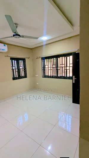 3bdrm House in Helena Estate Agency, The Mall for rent