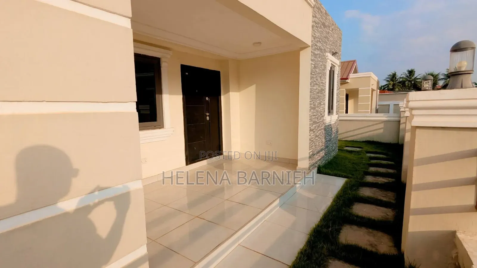 3bdrm House in Helena Estate Agency, The Mall for rent