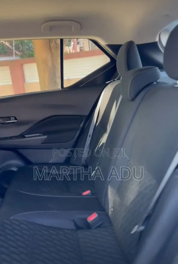 Nissan Kicks Play 2025 Pearl
