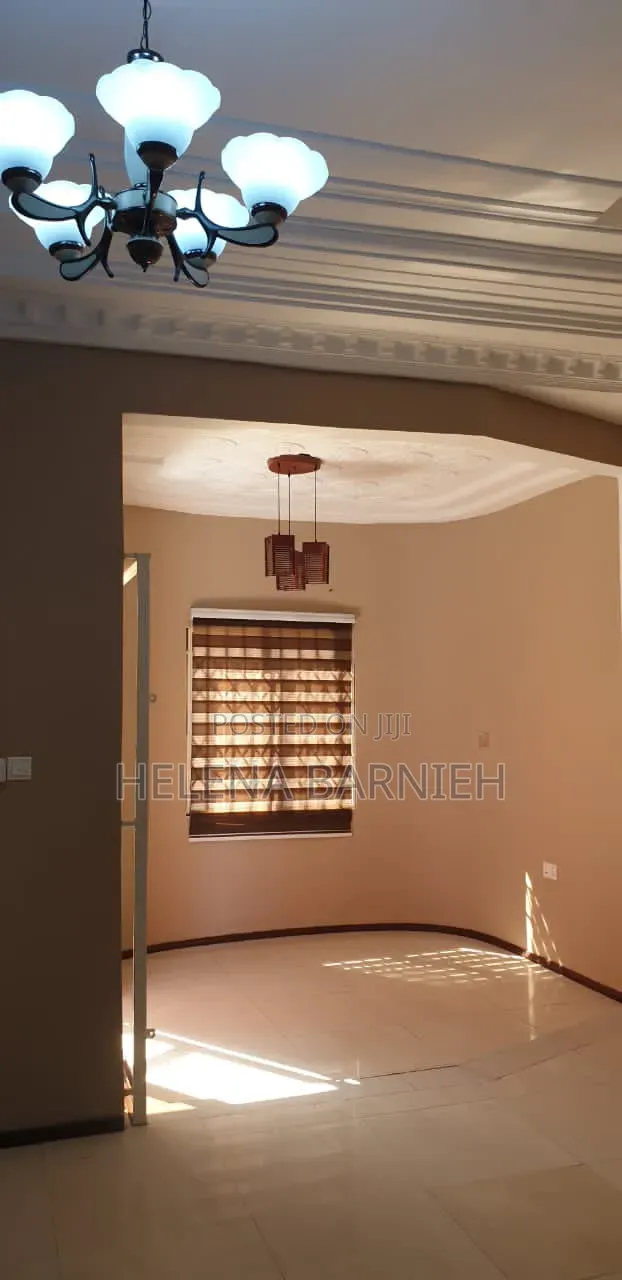 4bdrm House in Helena Estate, The Mall for rent