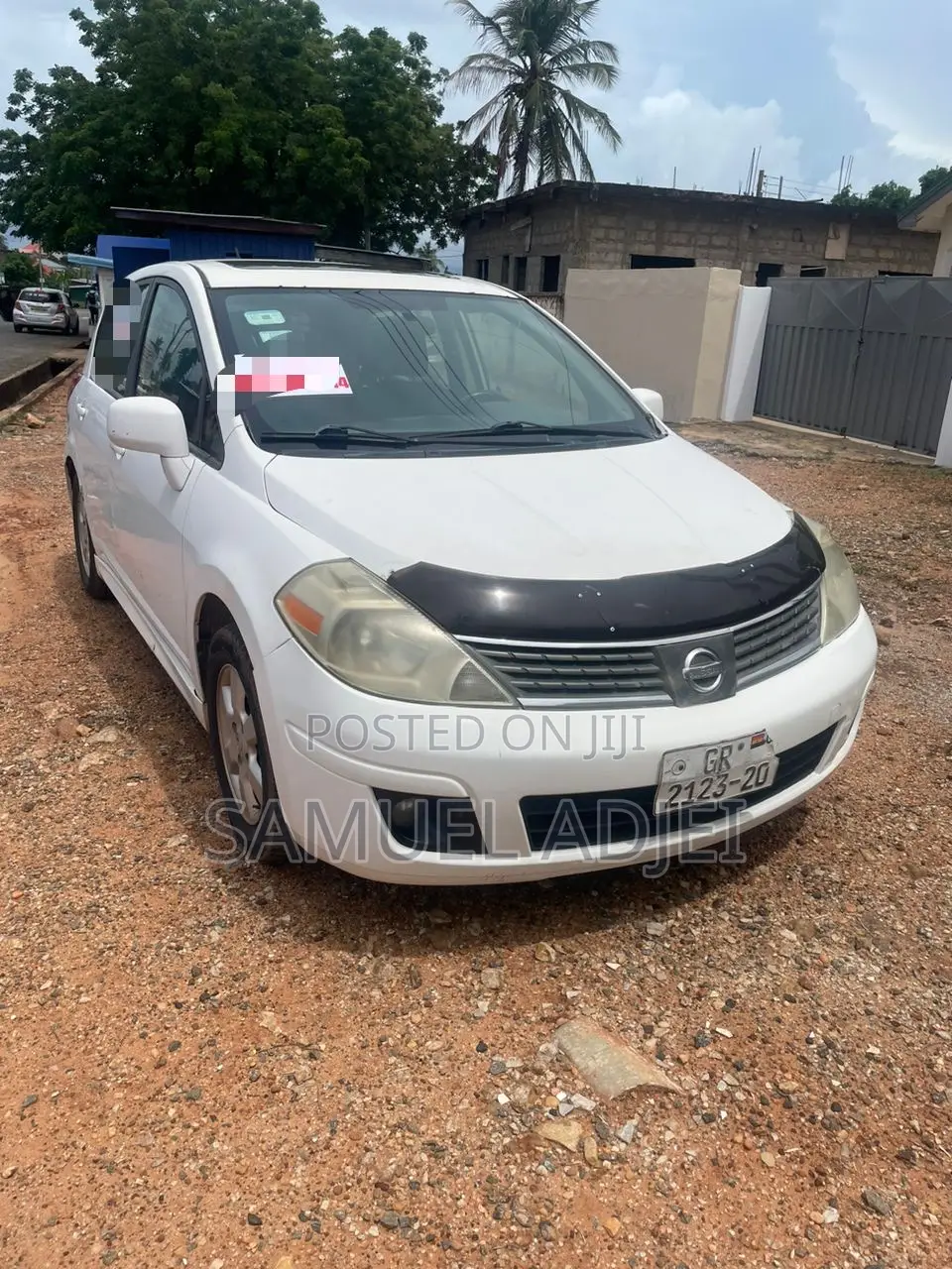 Nissan Versa 2012 White