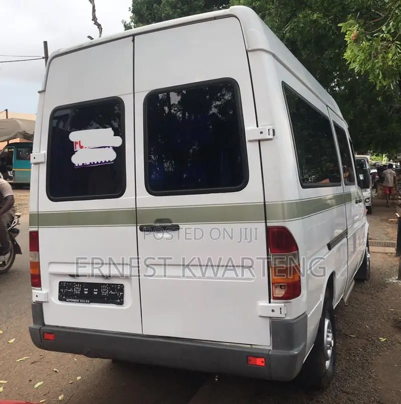 Mercedes-Benz Sprinter 2002 White
