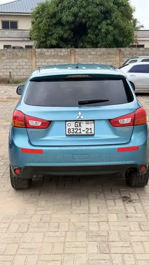 Mitsubishi Outlander 2015 Blue