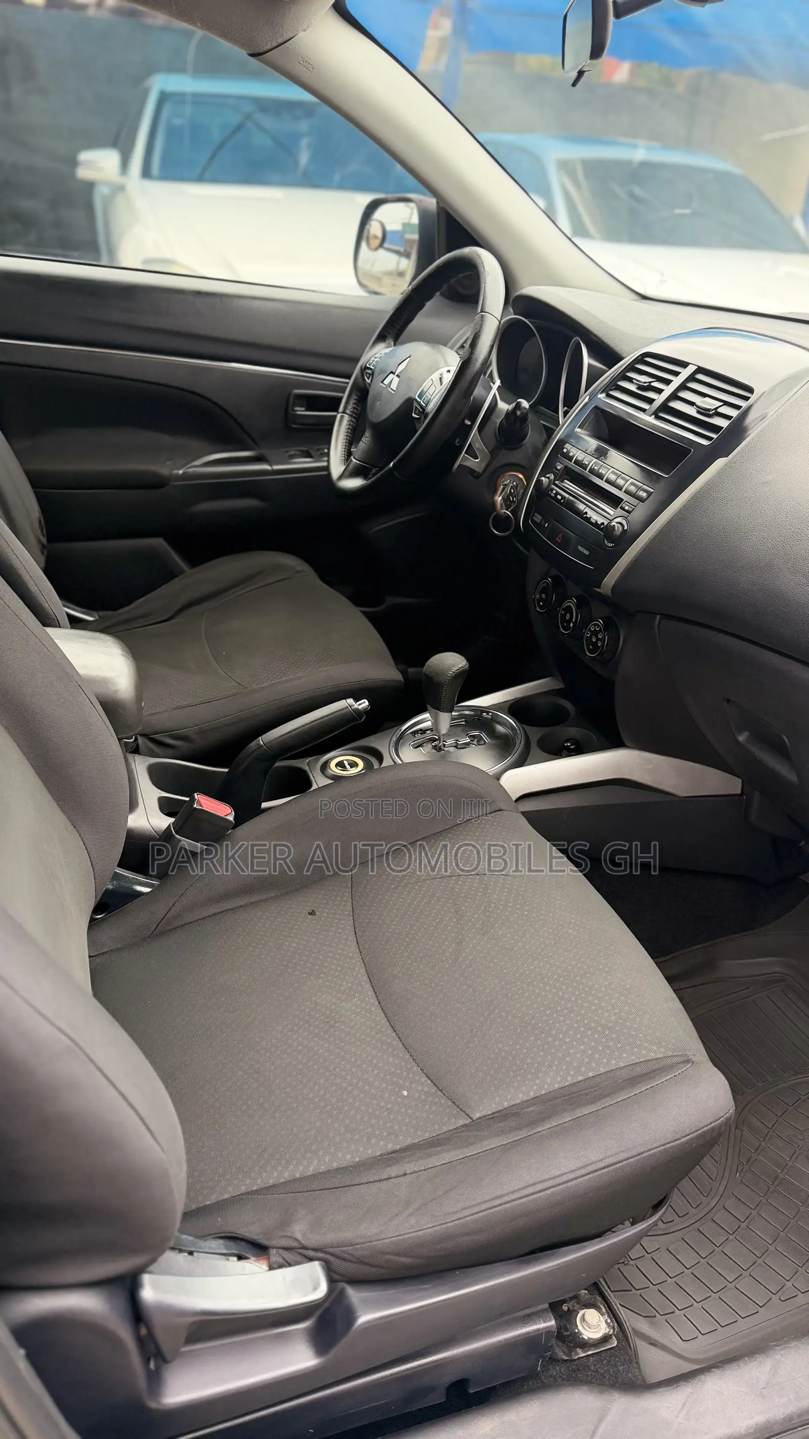 Mitsubishi Outlander 2015 Blue