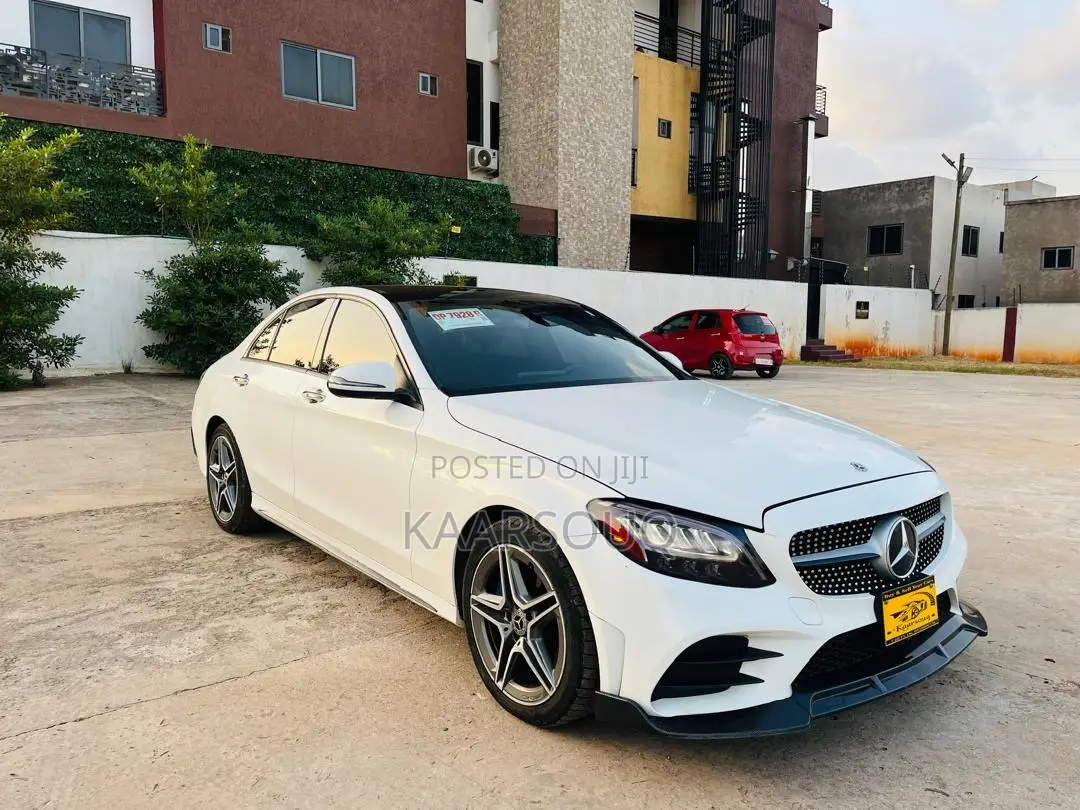 Mercedes-Benz C300 2019 White