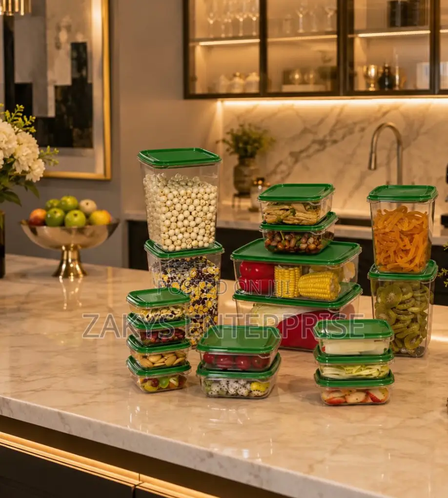 Plastic Storage Containers 17pcs