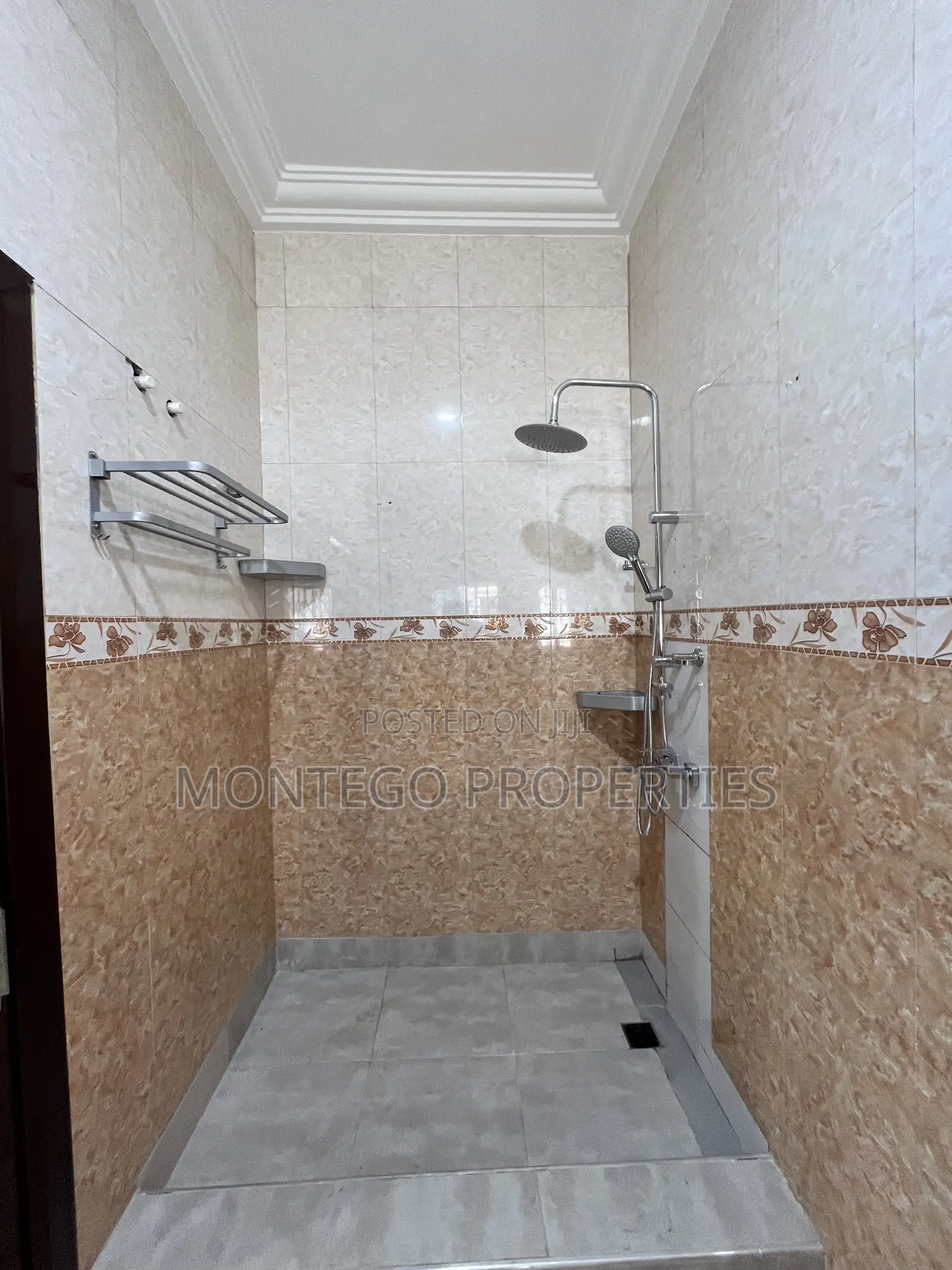 4bdrm House in East Legon, Adjiriganor for rent