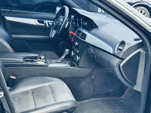 Mercedes-Benz C250 2014 Black