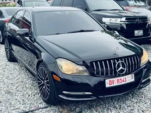 Mercedes-Benz C250 2014 Black