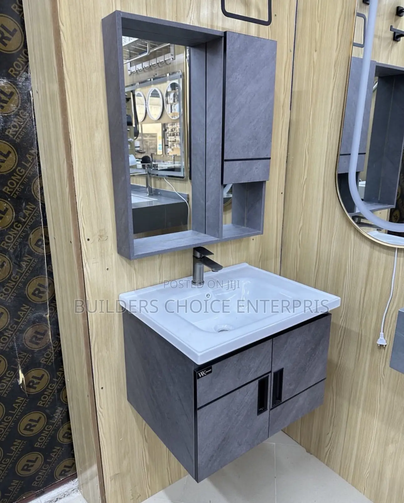 Cabinet Basin With Mirror 3
