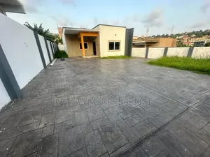 3bdrm House in Kwabenya for sale